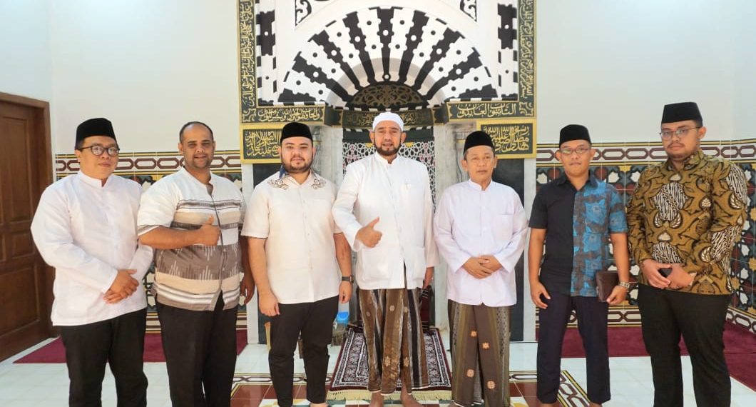 Silaturrahim-DPD-LDII-Surakarta-ke-Habib-Syech-1060x570