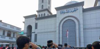 Ponpes Al-Muflihun Gelar Upacara Peringatan Ke-77 HUT RI